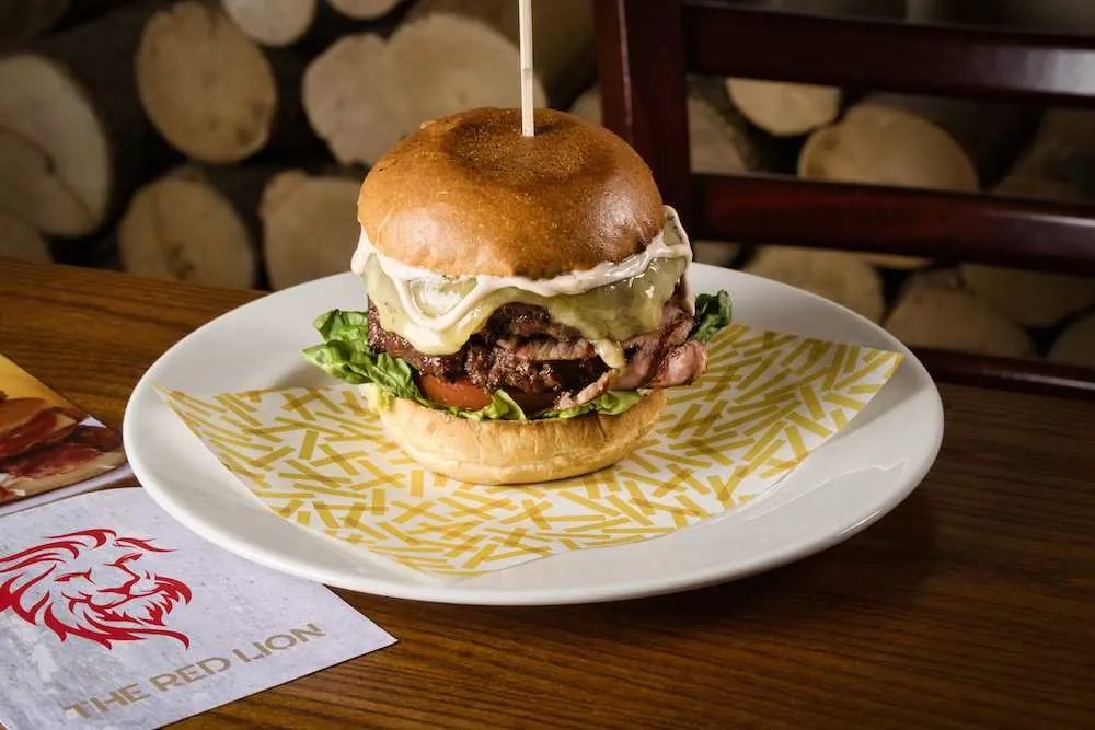 The Red Lion burger