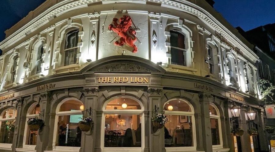 Game On at The Red Lion: A Top Sports Bar in London Not to Miss