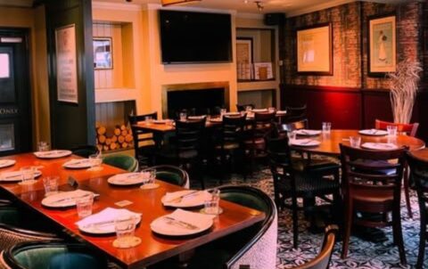 Why The Red Lion is the Premier Sports Bar in North London