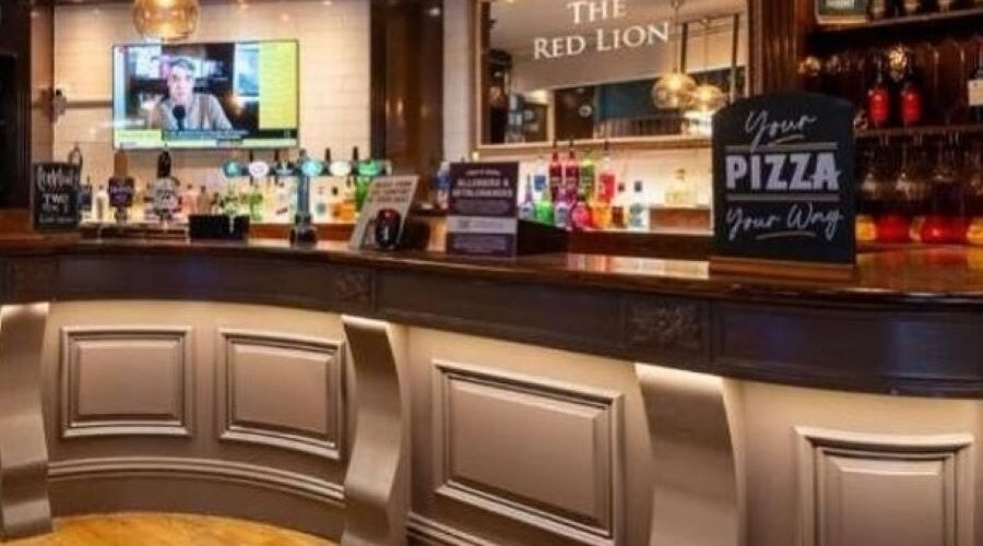 Your Go-To Sports Bar in Luton – The Red Lion Delivers All the Action