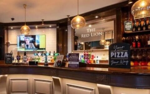 Discover Comfort and Charm: Stay at The Red Lion Hotel in Luton